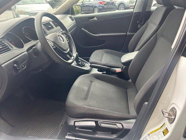 2016 Volkswagen Jetta 4dr Auto 1.4T S with Technology Sedan