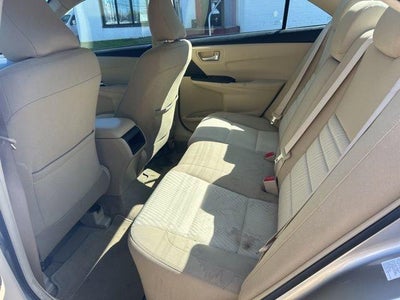 2017 Toyota Camry LE Auto (SE)