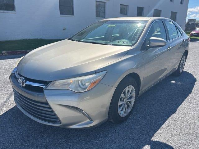 2017 Toyota Camry LE Auto (SE)