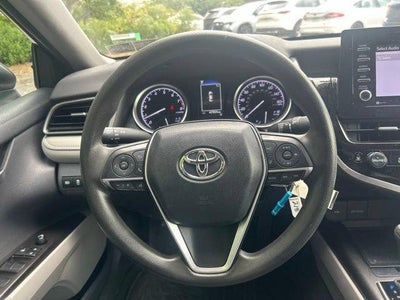 2022 Toyota Camry LE Auto (SE)