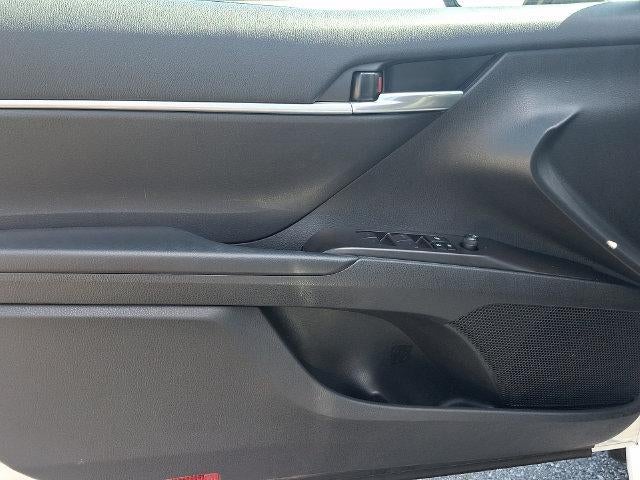 2023 Toyota Camry SE Auto (Natl)