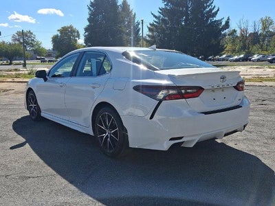 2023 Toyota Camry SE Auto (Natl)