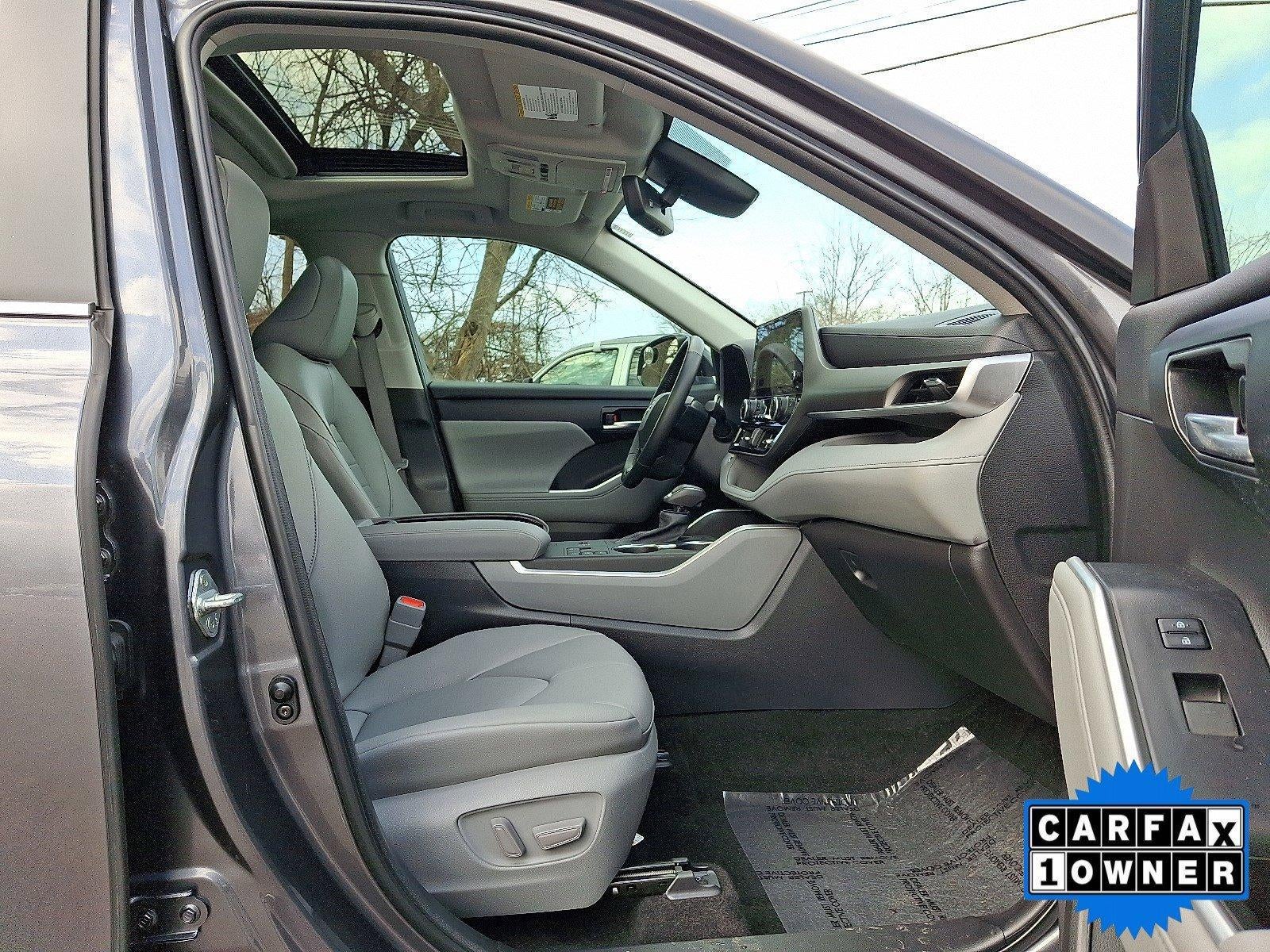 2023 Toyota Highlander Hybrid XLE AWD (Natl)