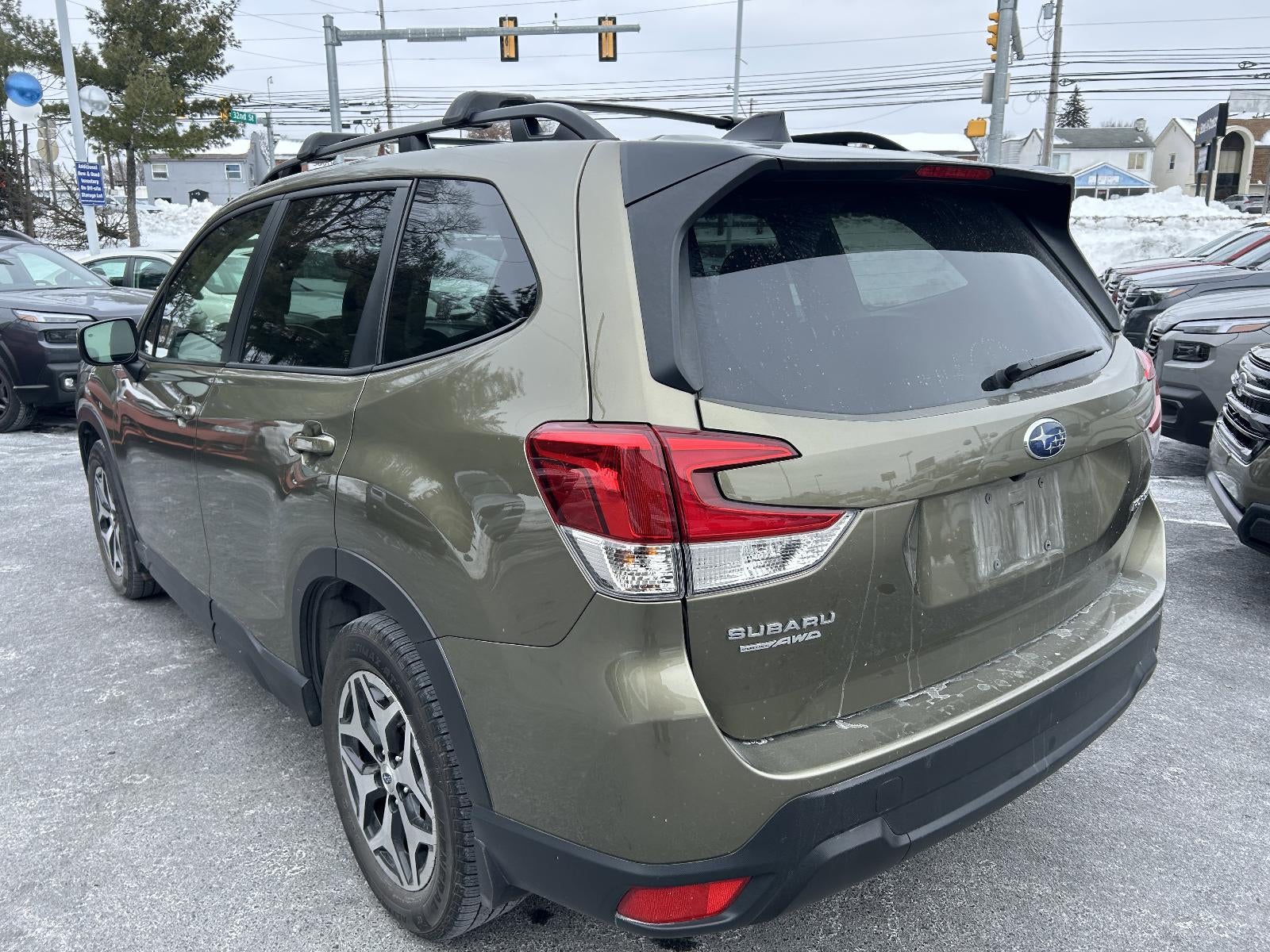 2024 Subaru Forester Premium AWD