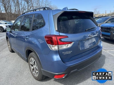 2022 Subaru Forester Premium CVT