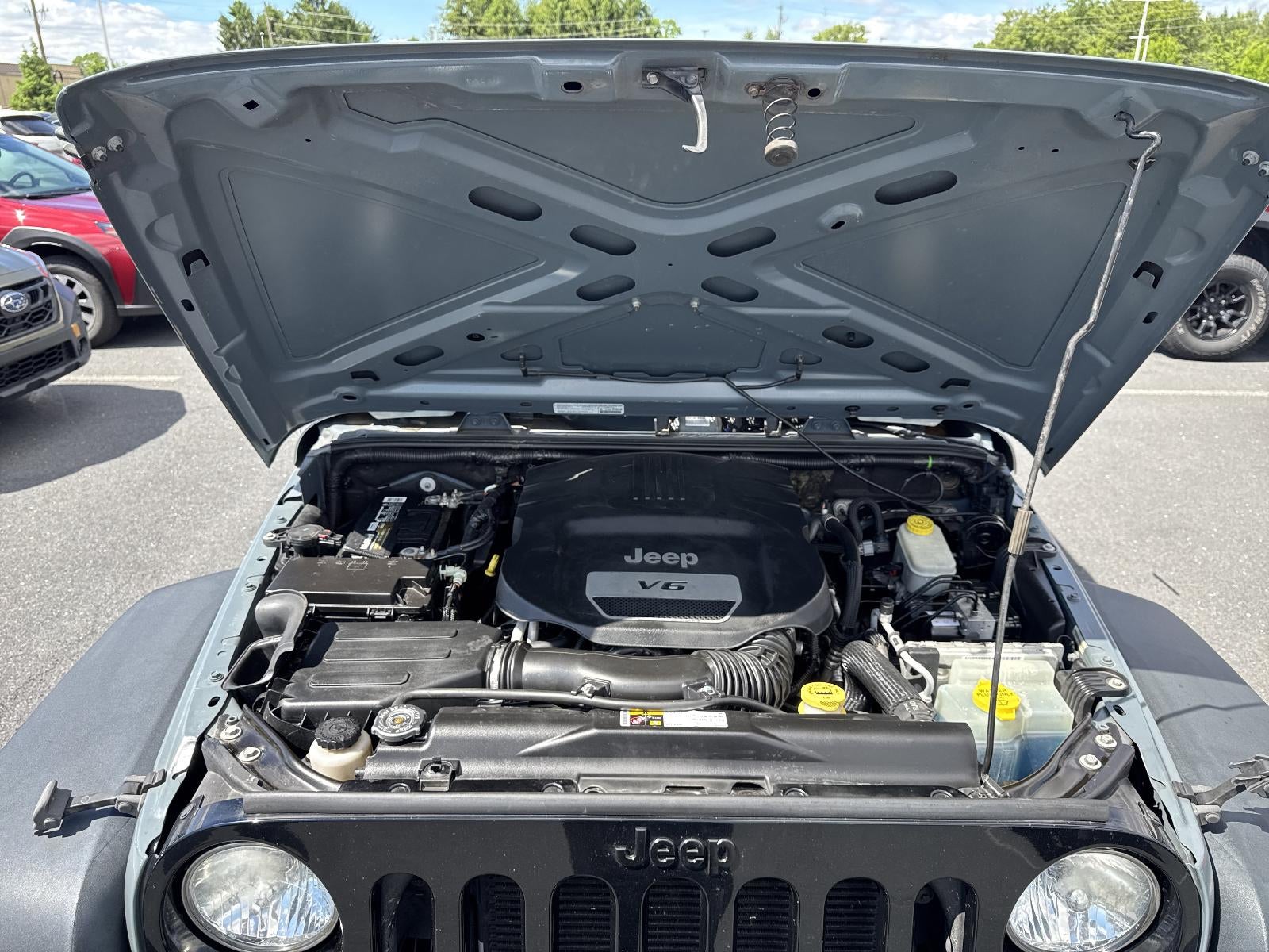 2014 Jeep Wrangler 4WD 2dr Willys Wheeler