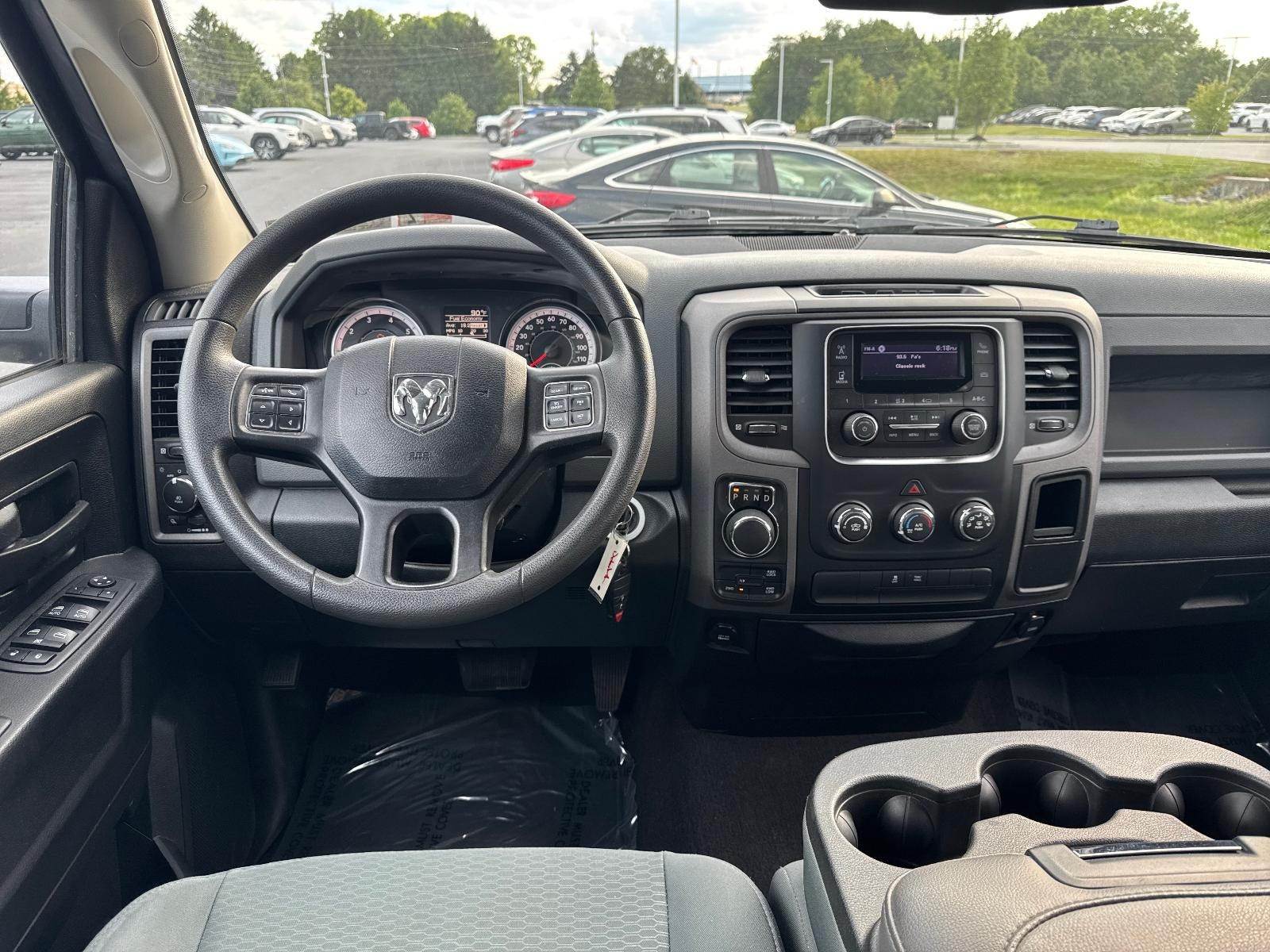 2018 RAM 1500 Express 4x4 Quad Cab 6'4" Box