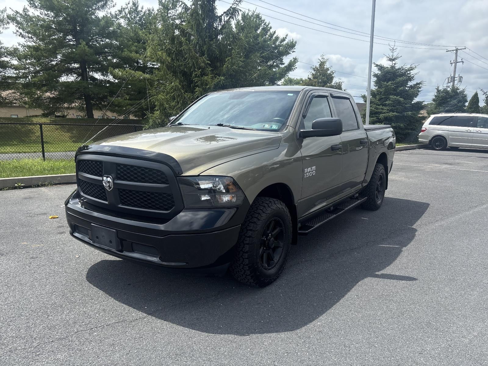 2014 RAM 1500 4WD Crew Cab 5.7 Ft Box Tradesman