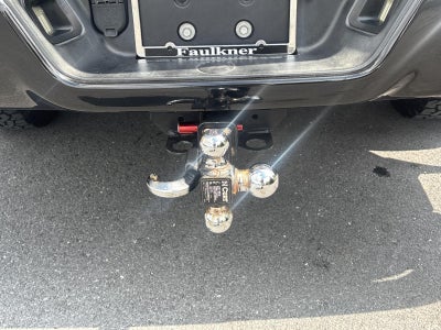 2014 RAM 1500 4WD Crew Cab 5.7 Ft Box Tradesman