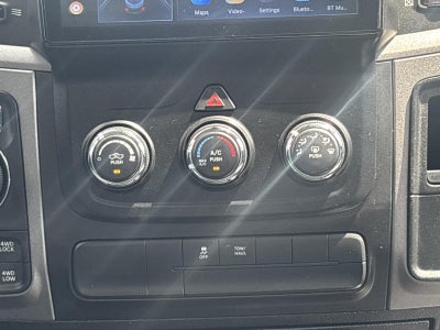 2014 RAM 1500 4WD Crew Cab 5.7 Ft Box Tradesman