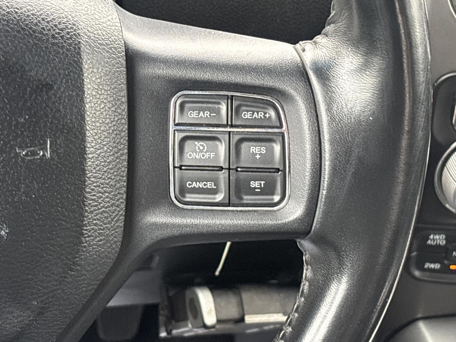 2016 RAM 1500 4WD Crew Cab 5.7 Ft Box Sport