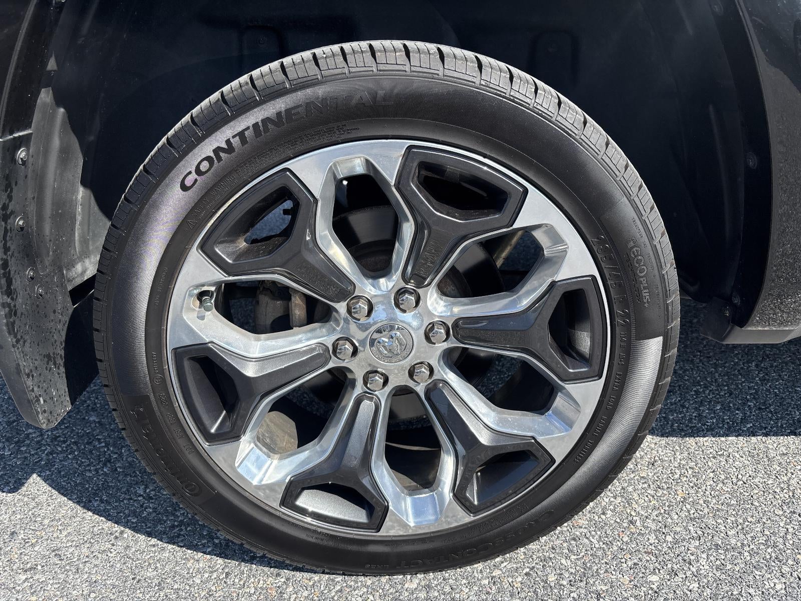 2019 RAM 1500 Longhorn 4x4 Crew Cab 5'7" Box