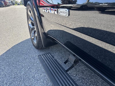 2019 RAM 1500 Longhorn 4x4 Crew Cab 5'7" Box