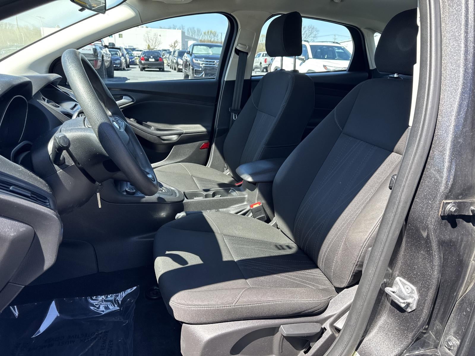 2016 Ford Focus 4dr Sdn SE