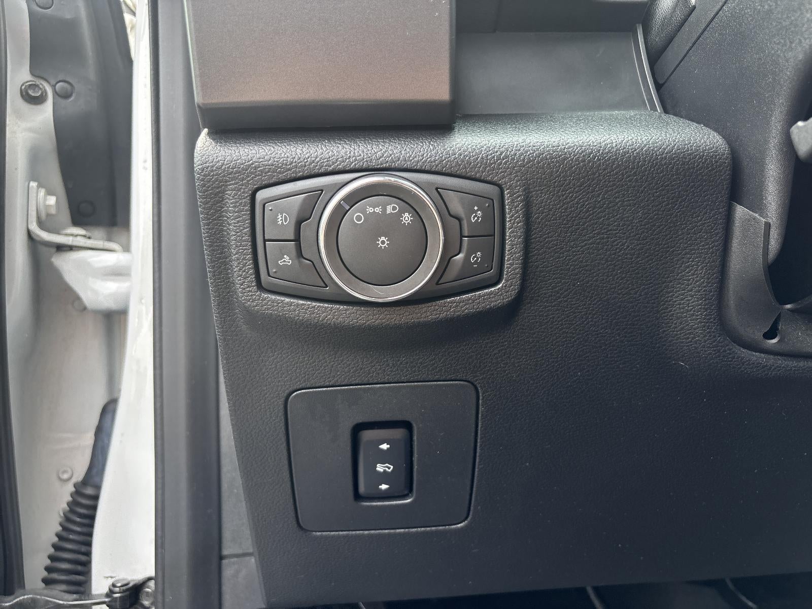 2016 Ford F-150 4WD SuperCrew 5-1/2 Ft Box XLT