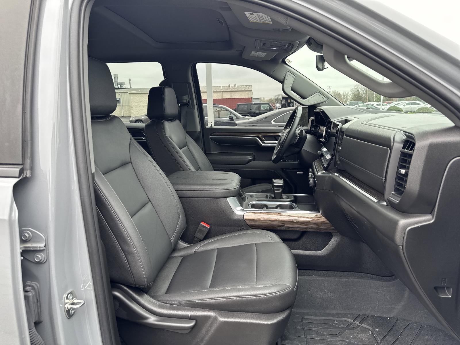 2024 Chevrolet Silverado 1500 Crew Cab Short Box 4-Wheel Drive RST