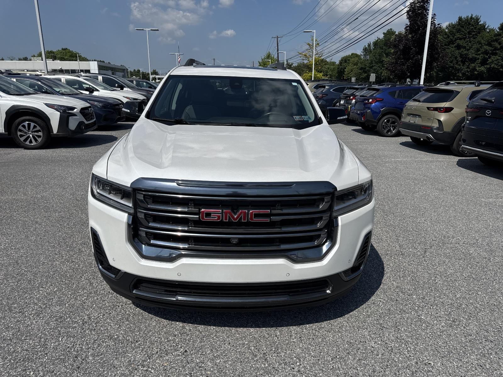 2022 GMC Acadia AWD AT4
