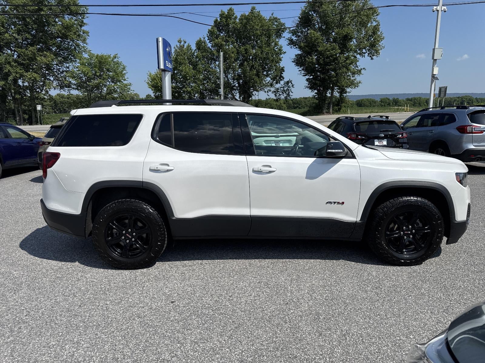 2022 GMC Acadia AWD AT4