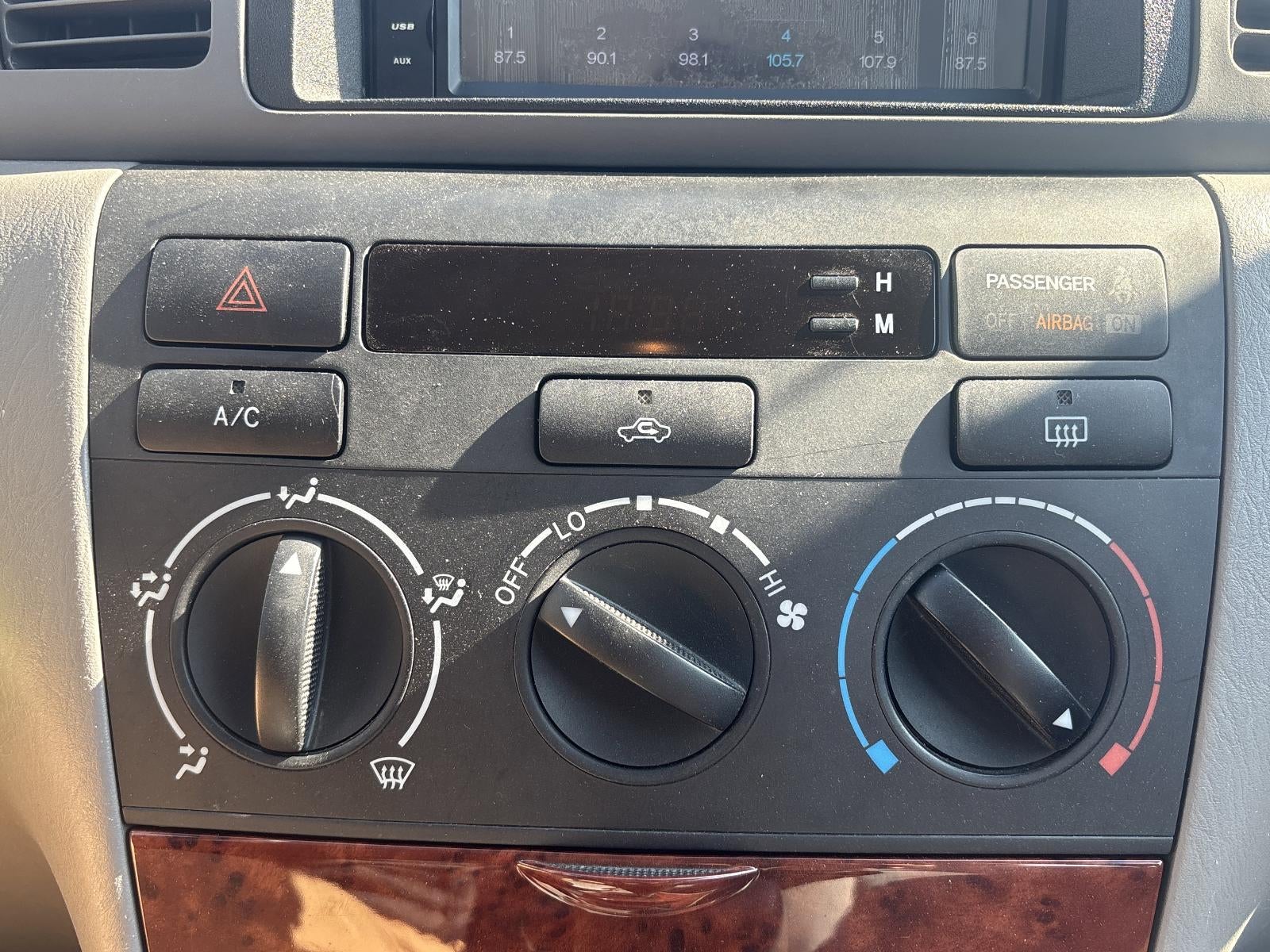 2005 Toyota Corolla LE