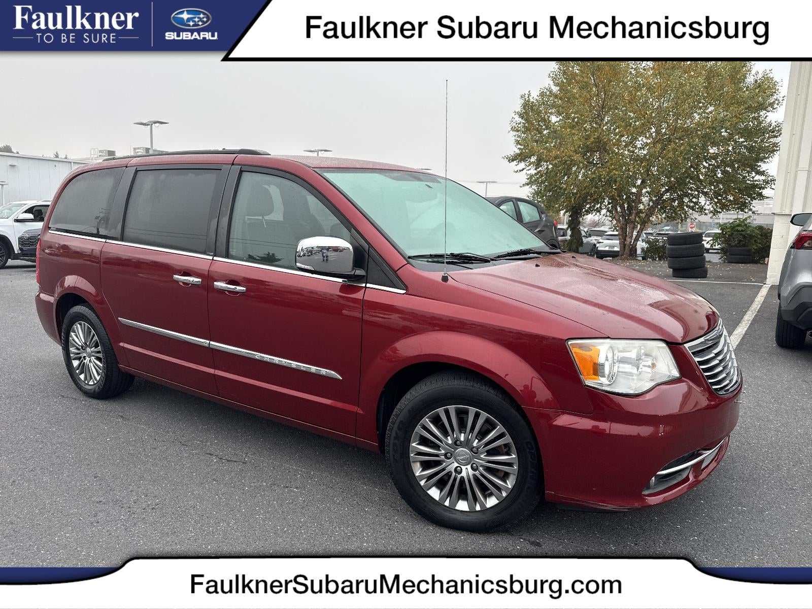 2014 Chrysler Town & Country 4dr Wgn Touring-L