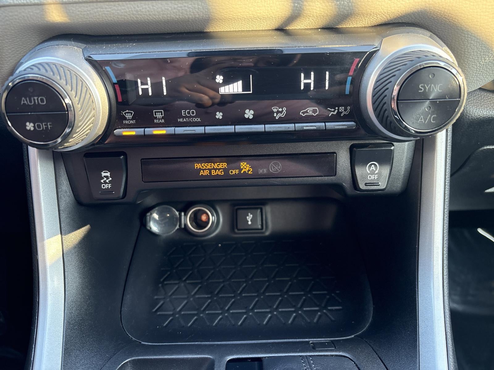 2021 Toyota RAV4 XLE AWD (Natl)