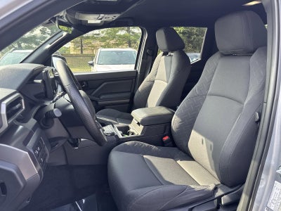 2025 Toyota Tacoma 4WD 4WD SR5 Double Cab 6' Bed AT (Natl)