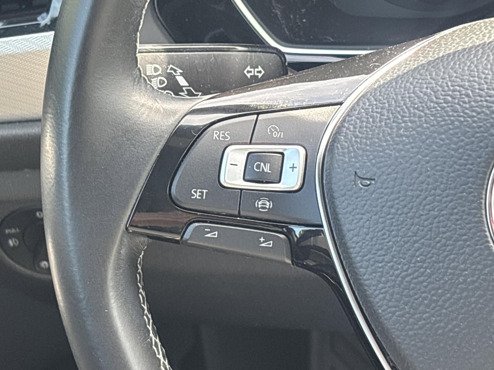 2019 Volkswagen Jetta R-Line Auto w/SULEV