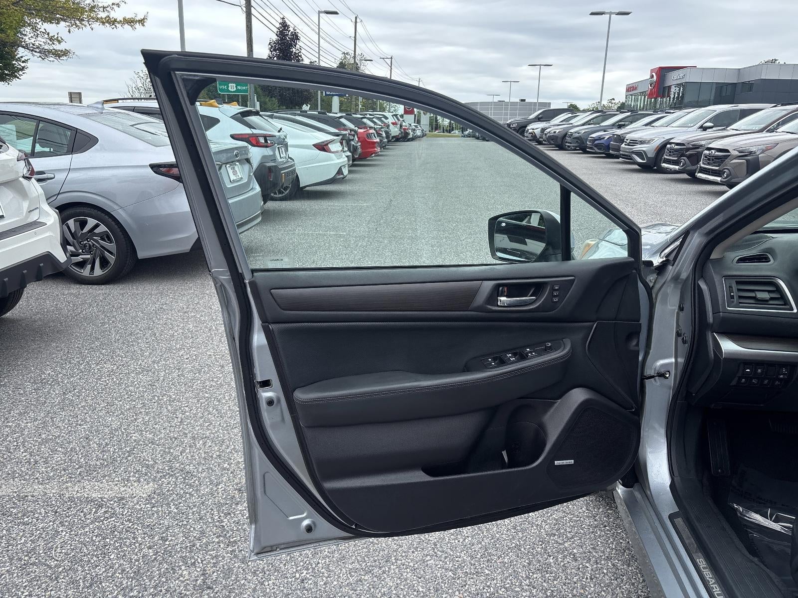 2017 Subaru Legacy 3.6R Limited