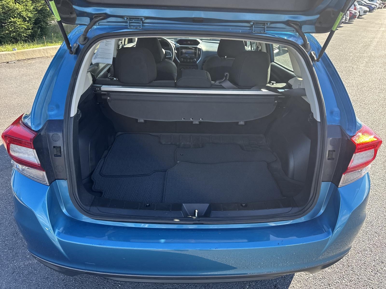 2017 Subaru Impreza 2.0i 5-door Manual