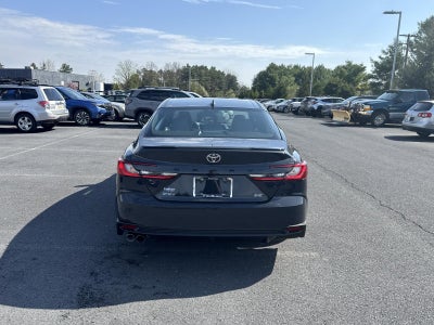 2025 Toyota Camry SE (SE)