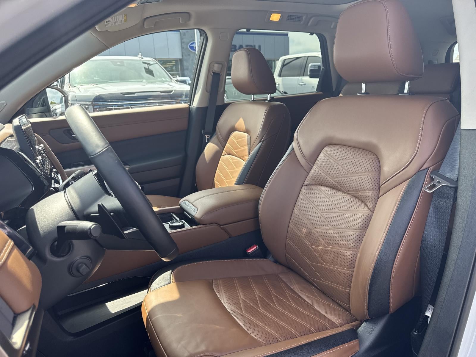 2025 Nissan Pathfinder Platinum 4WD