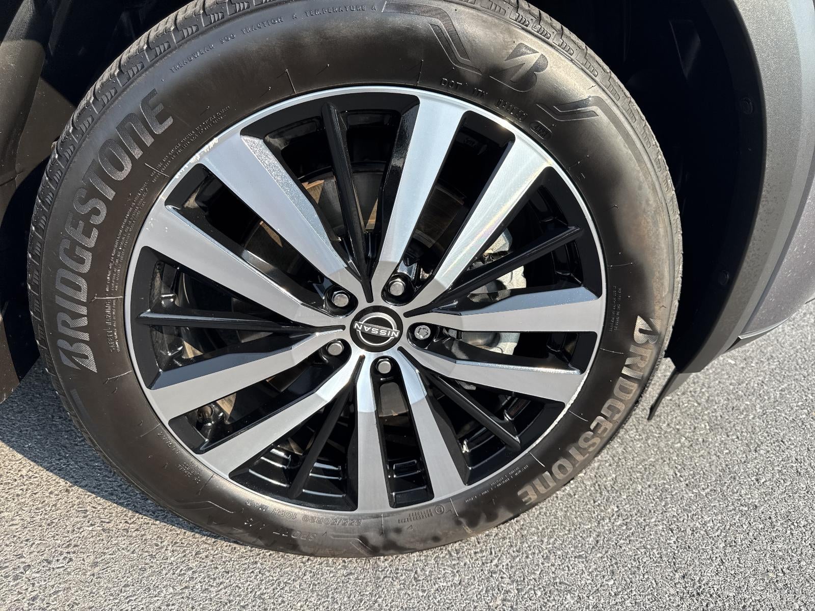 2024 Nissan Pathfinder Platinum 4WD