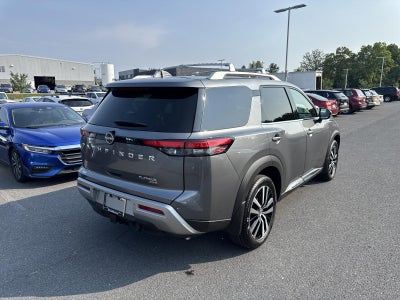 2024 Nissan Pathfinder Platinum 4WD