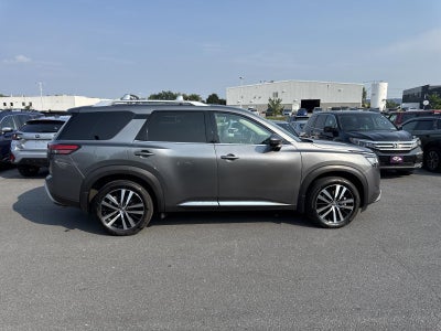 2024 Nissan Pathfinder Platinum 4WD