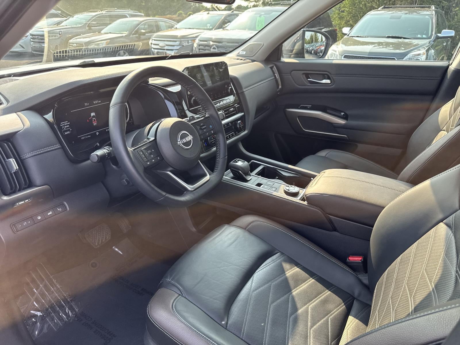 2024 Nissan Pathfinder Platinum 4WD