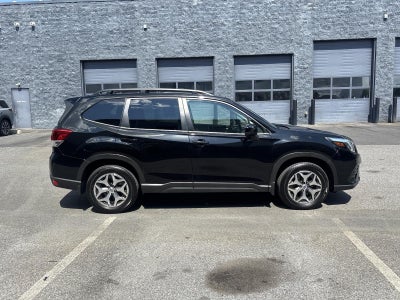 2024 Subaru Forester Premium AWD