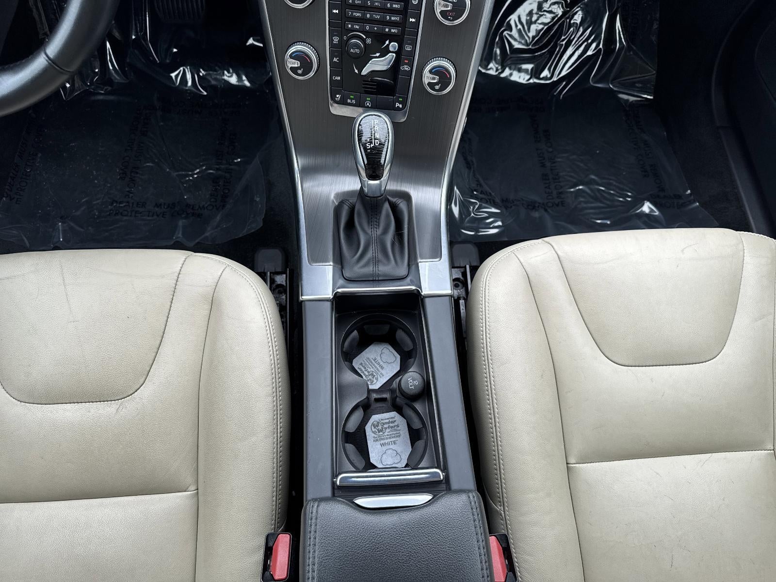 2016 Volvo XC60 AWD 4dr T6 Drive-E