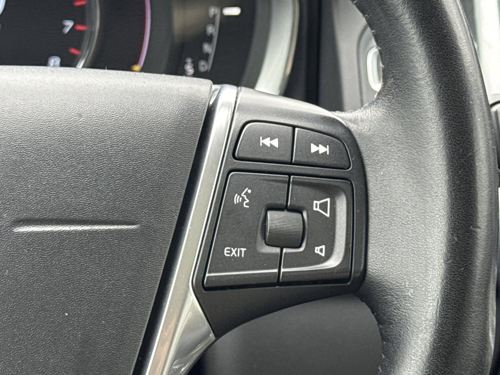 2016 Volvo XC60 AWD 4dr T6 Drive-E