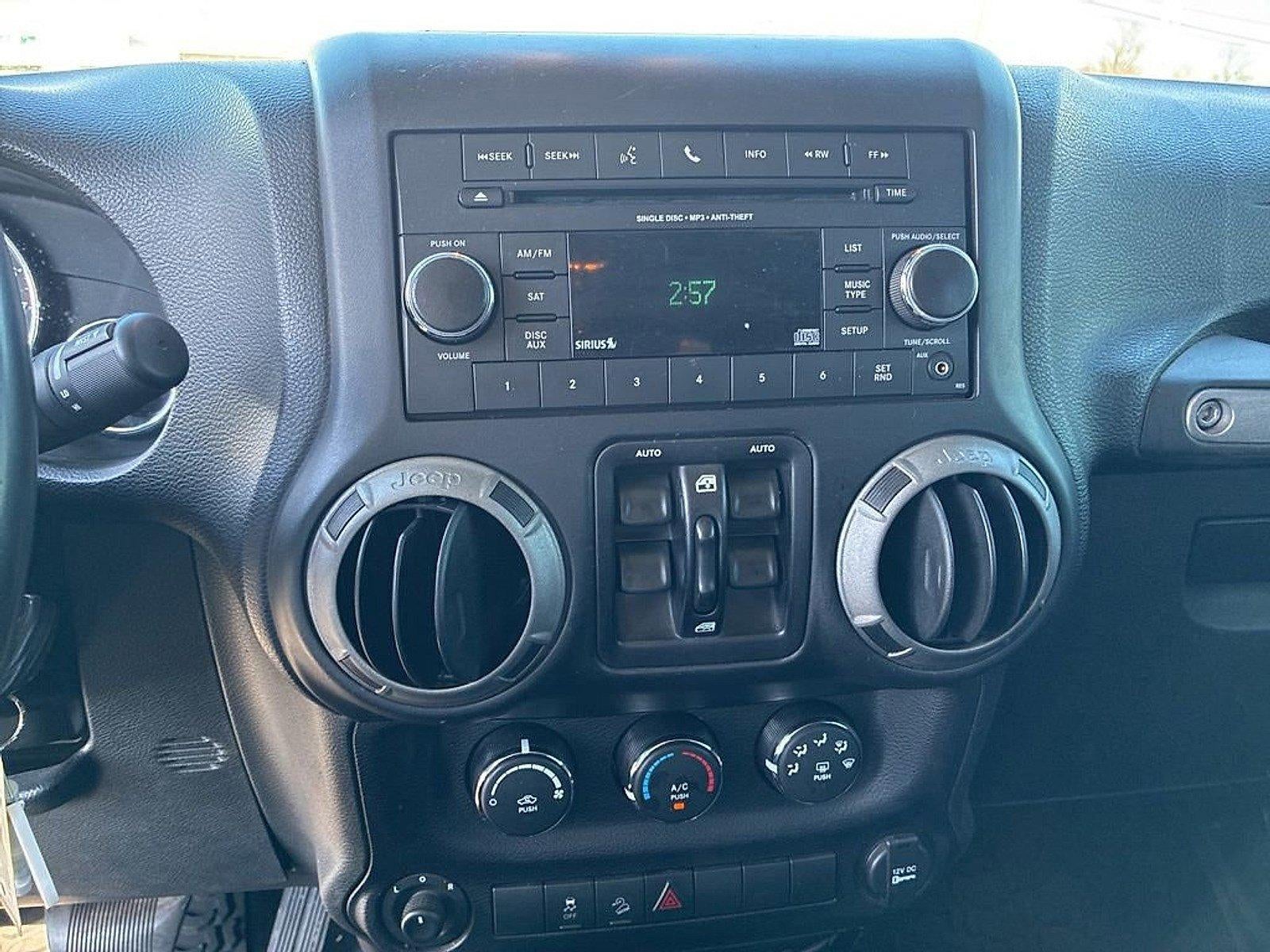 2016 Jeep Wrangler Unlimited 4WD 4dr Black Bear *Ltd Avail*