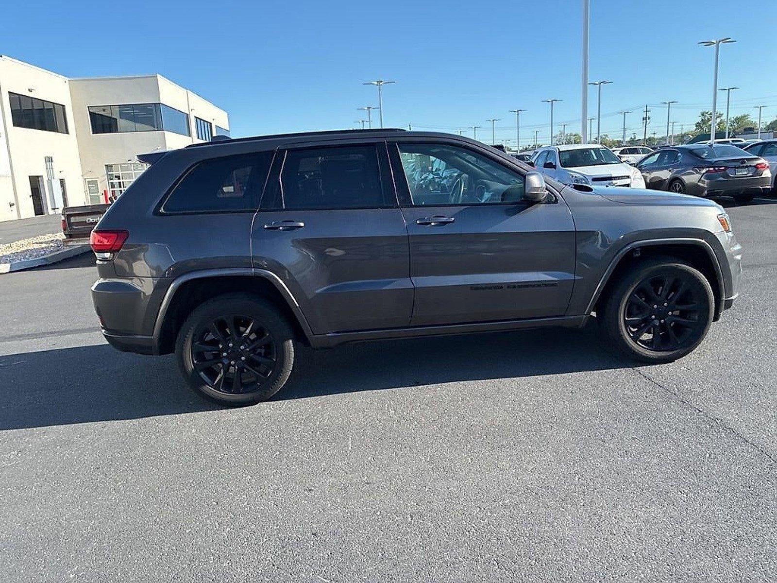 2021 Jeep Grand Cherokee Laredo X 4x4
