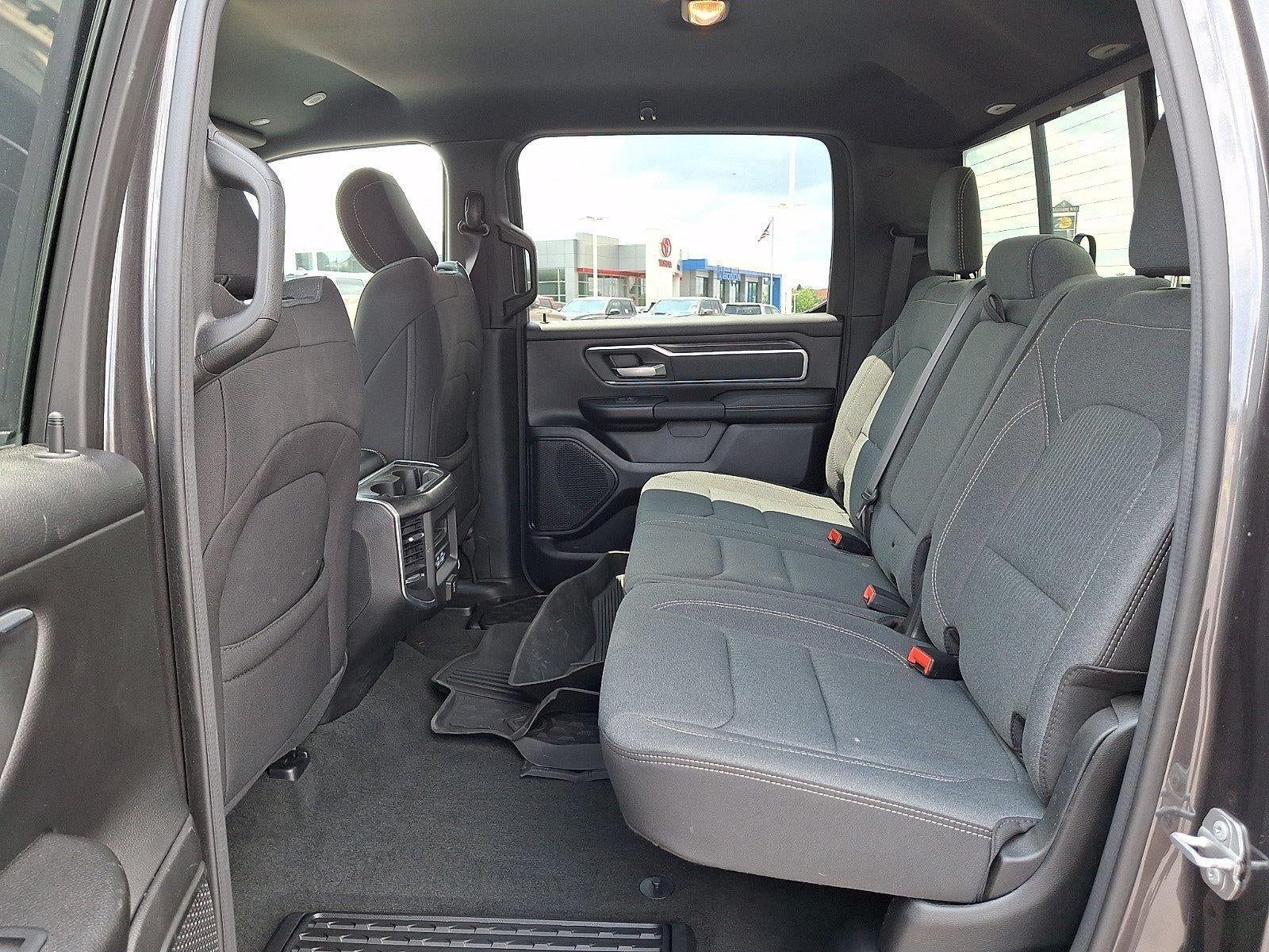 2022 RAM 1500 Big Horn 4x4 Crew Cab 5'7" Box