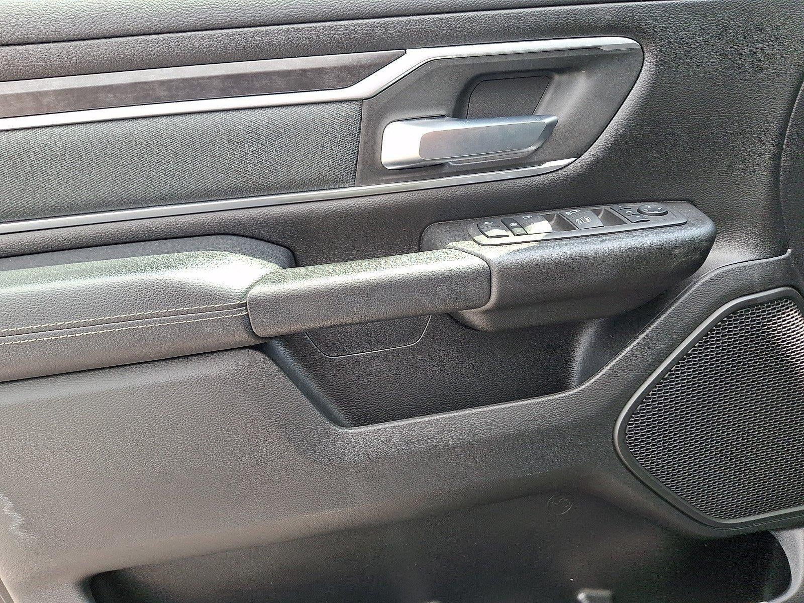 2022 RAM 1500 Big Horn 4x4 Crew Cab 5'7" Box