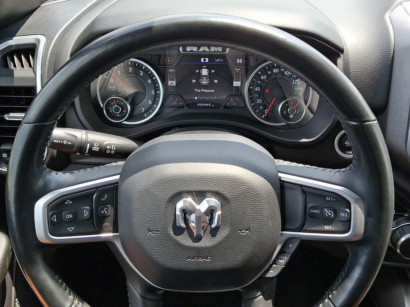 2022 RAM 1500 Big Horn 4x4 Crew Cab 5'7" Box