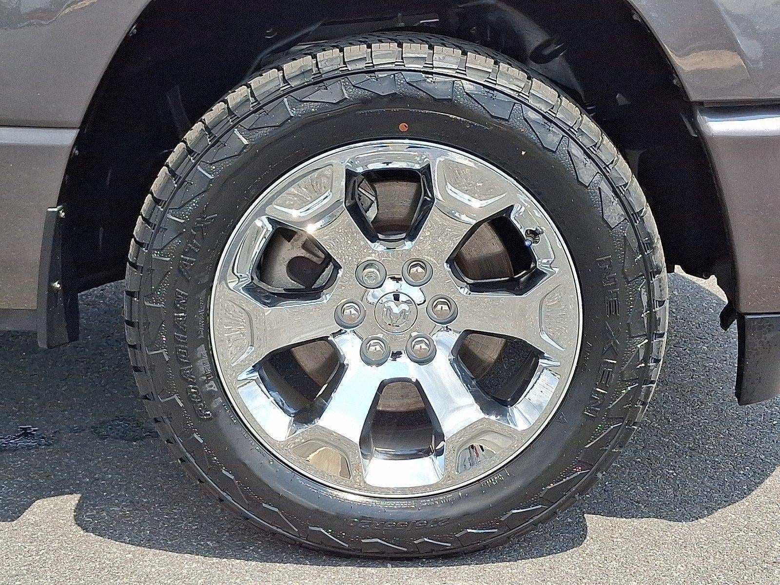 2022 RAM 1500 Big Horn 4x4 Crew Cab 5'7" Box