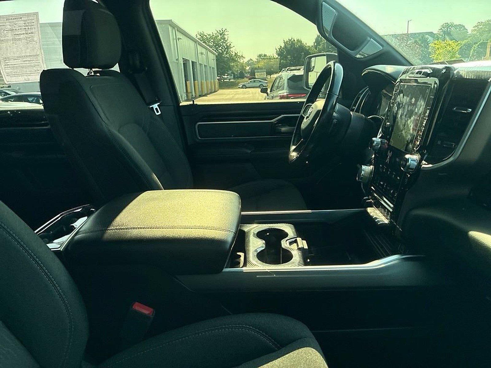 2020 RAM 1500 Big Horn 4x4 Crew Cab 5'7" Box
