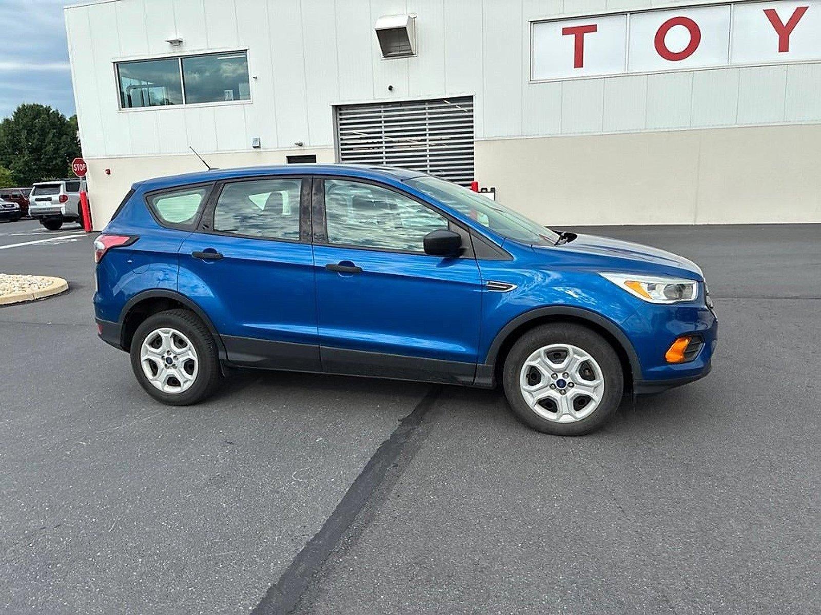 2017 Ford Escape S FWD
