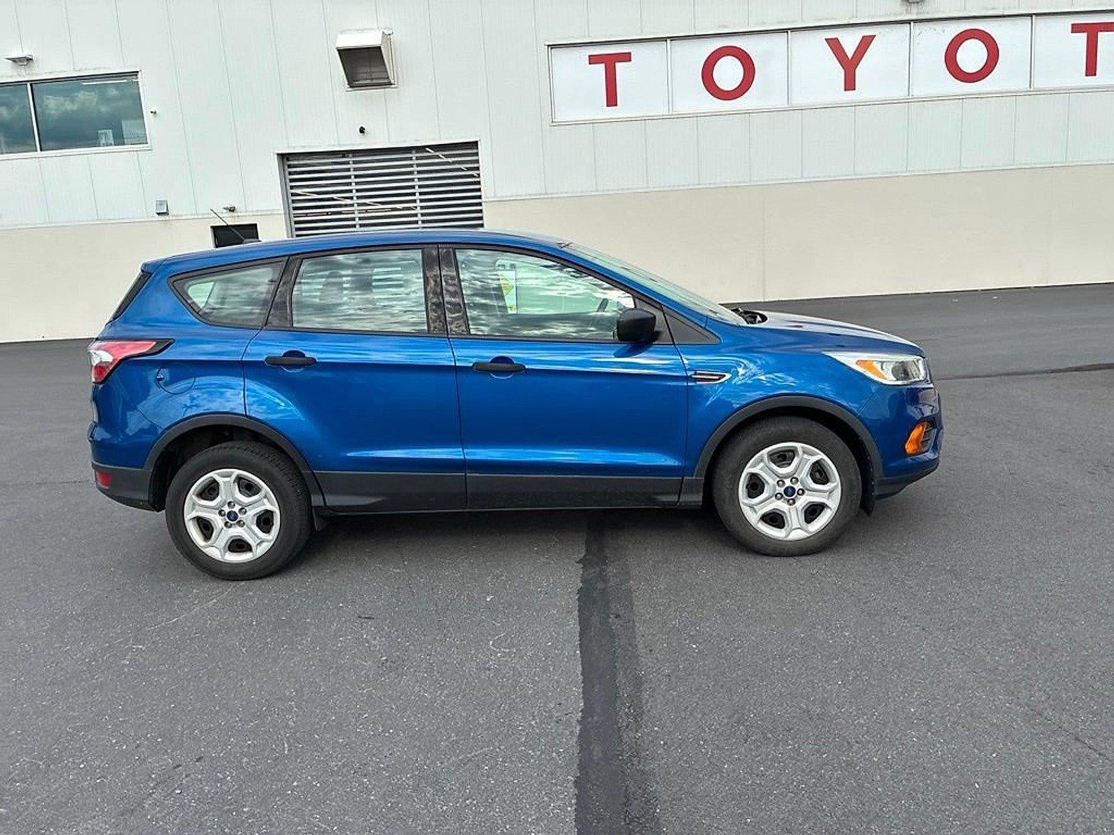 2017 Ford Escape S FWD