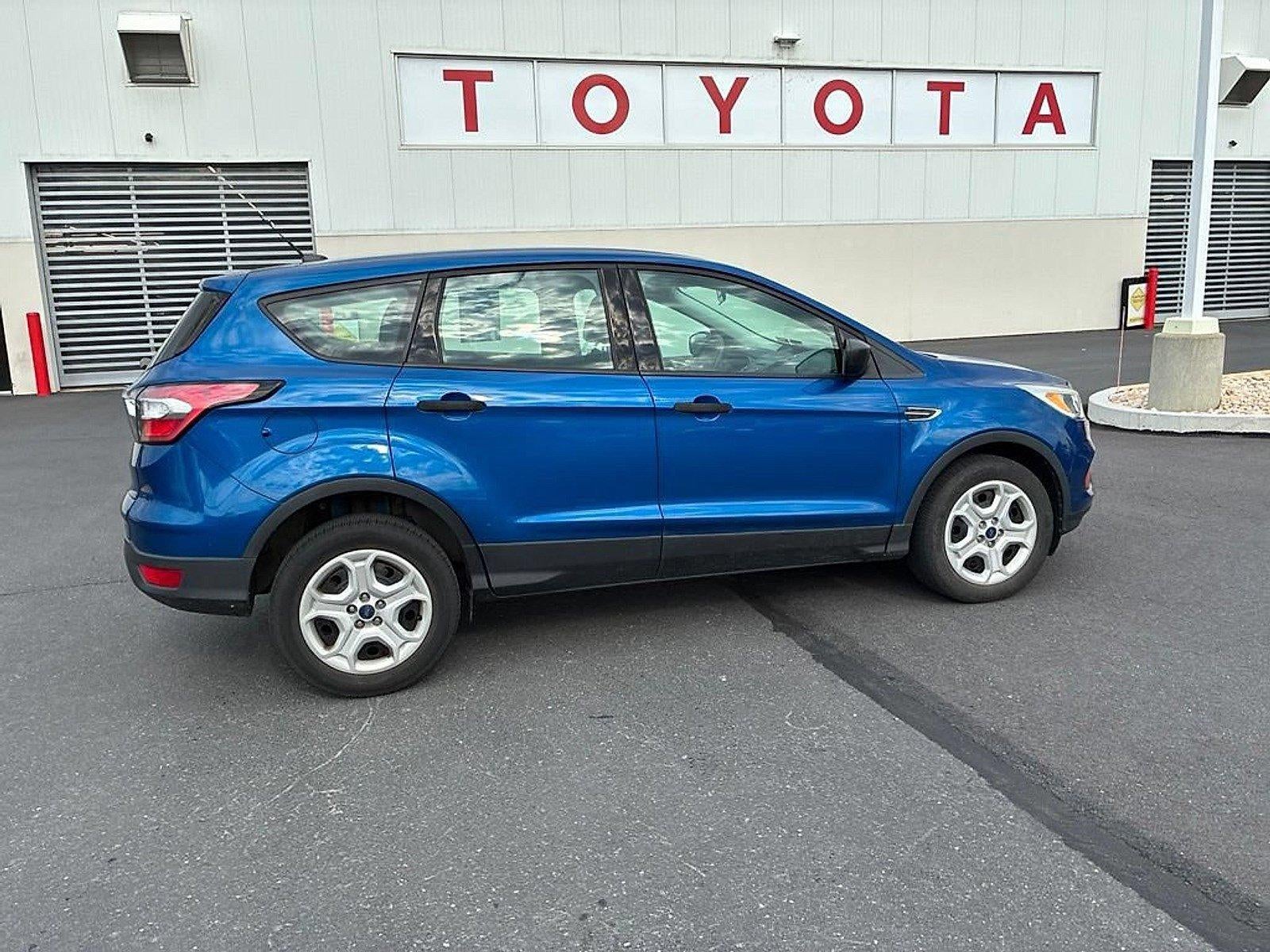 2017 Ford Escape S FWD