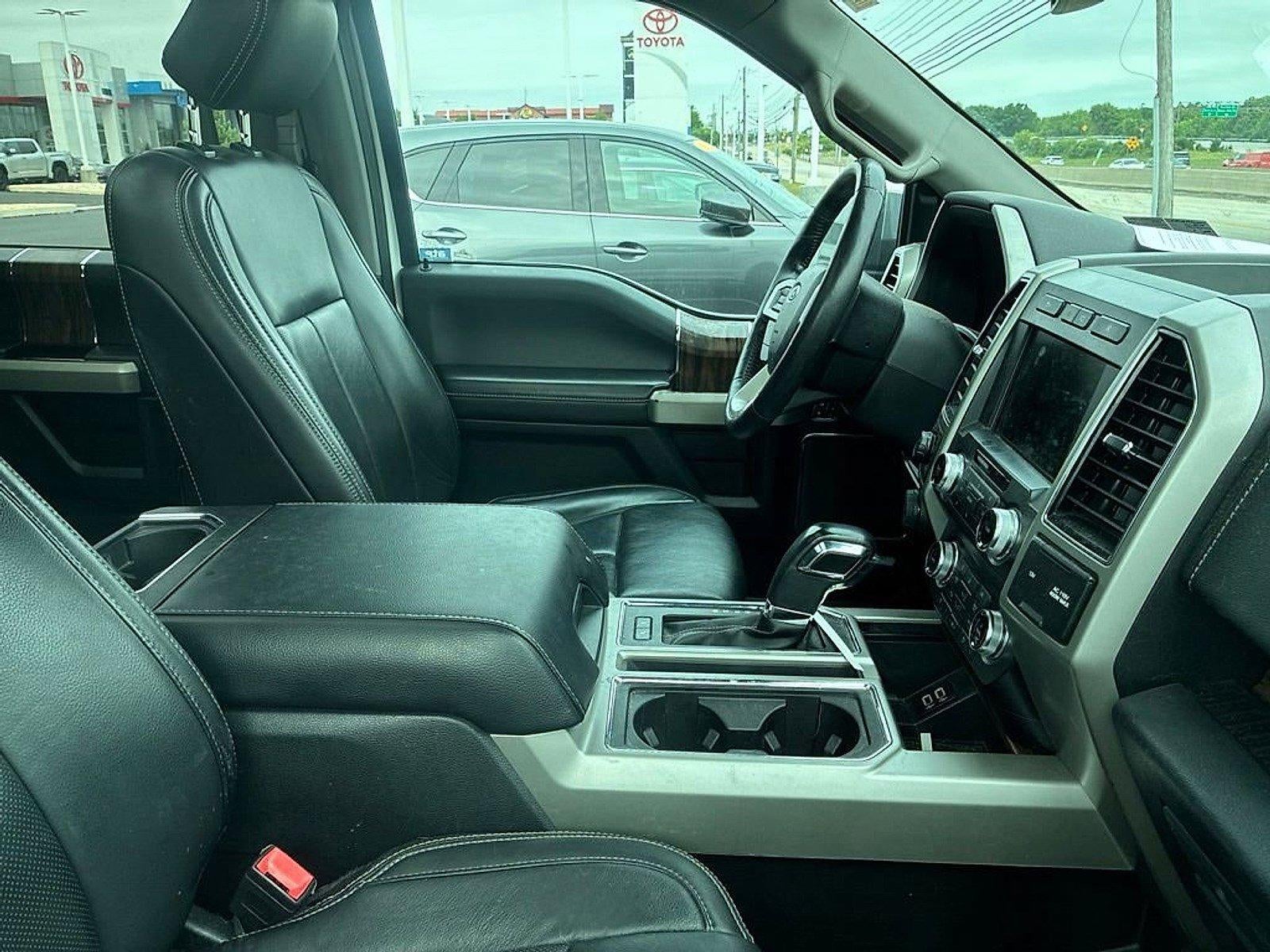 2019 Ford F-150 LARIAT 4WD SuperCrew 5.5' Box