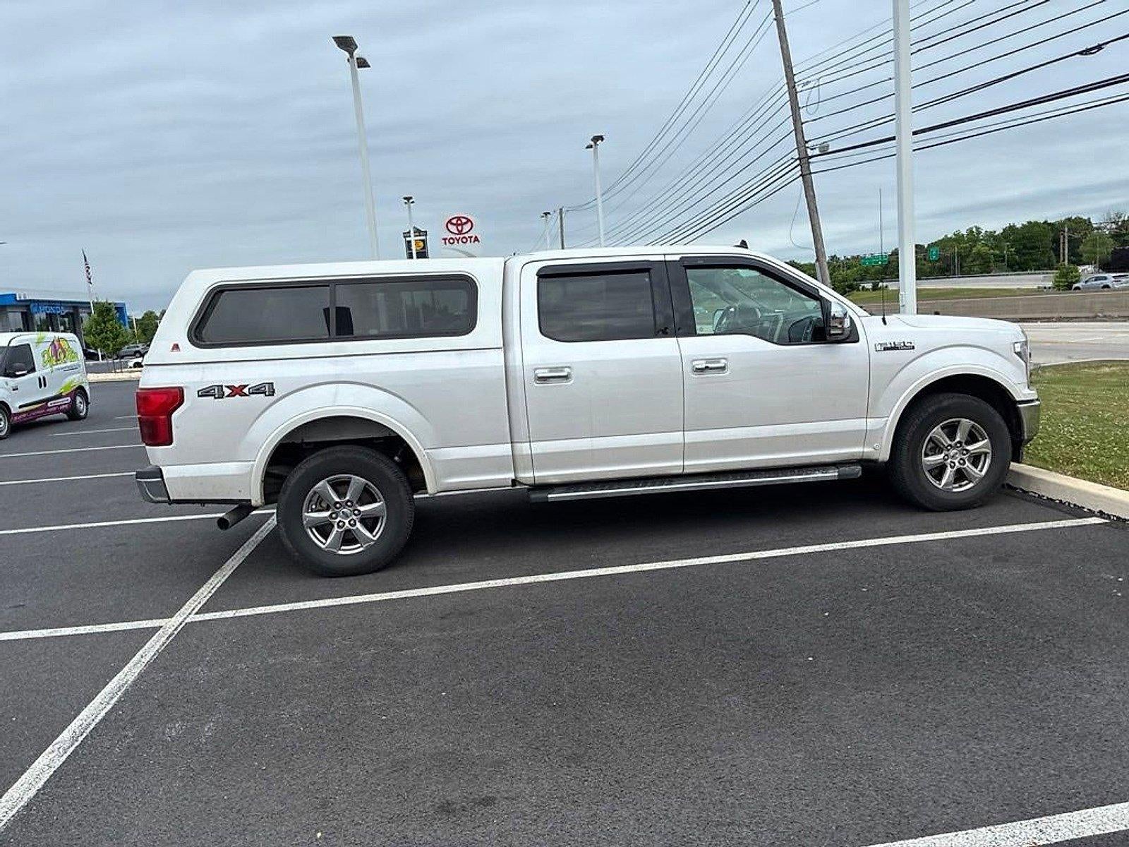 2019 Ford F-150 LARIAT 4WD SuperCrew 5.5' Box